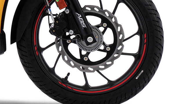 Hero Xtreme 200S 4V Front Disc Brake