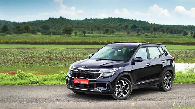 Kia Seltos [2023-2024] Left Front Three Quarter