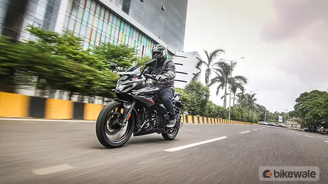 Bajaj Pulsar F250 Left Front Three Quarter
