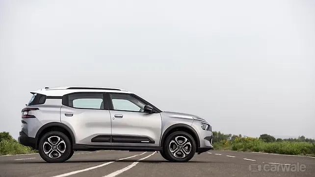Citroen C3 Aircross [2023-2024] Right Side View