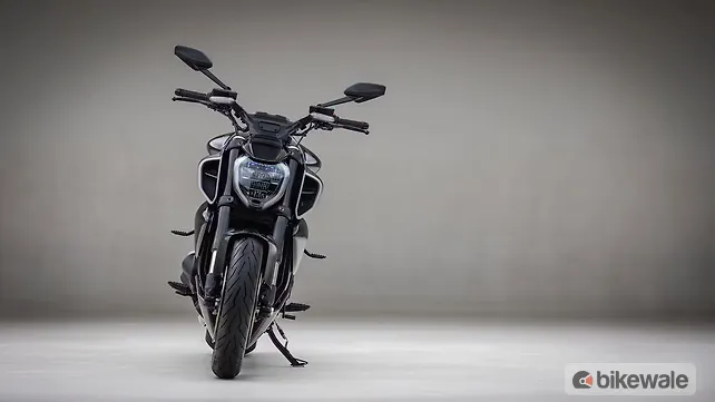 Ducati Diavel V4 Front View Ducati Diavel V4 Front View