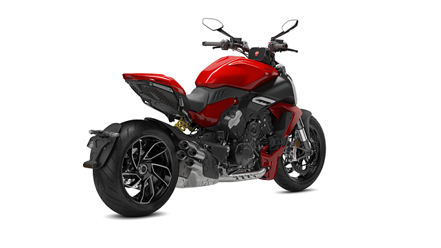 Ducati Diavel V4 360 view - BikeWale