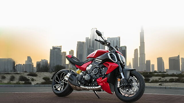 Ducati Diavel V4: Image Gallery