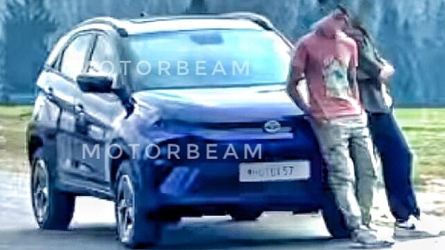 Upcoming Tata Nexon facelift full exterior leaked