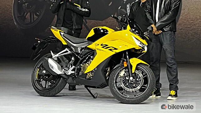 Hero Karizma XMR 210 Right Side View