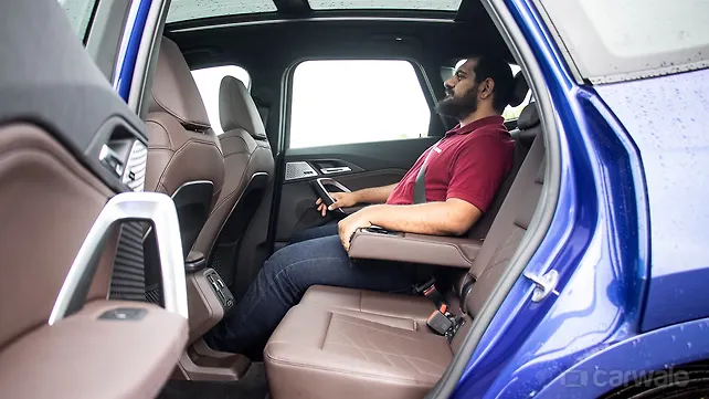 BMW X1 Right Front Three Quarter