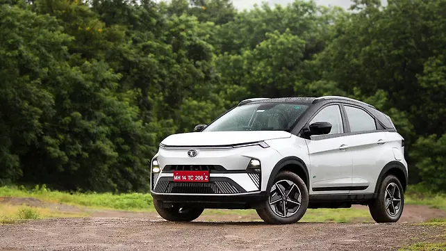 Tata Nexon EV Facelift Right Front Three Quarter Tata Nexon EV Facelift Right Front Three Quarter