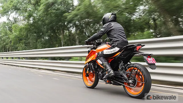 KTM 390 Duke Left Rear Three Quarter KTM 390 Duke Left Rear Three Quarter
