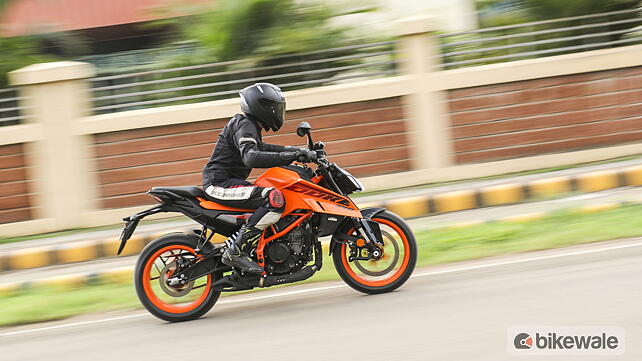 KTM 390 Duke Right Side View