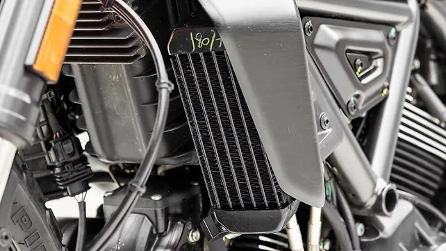 Ducati Scrambler Full Throttle [2023-2024] 360 view - BikeWale