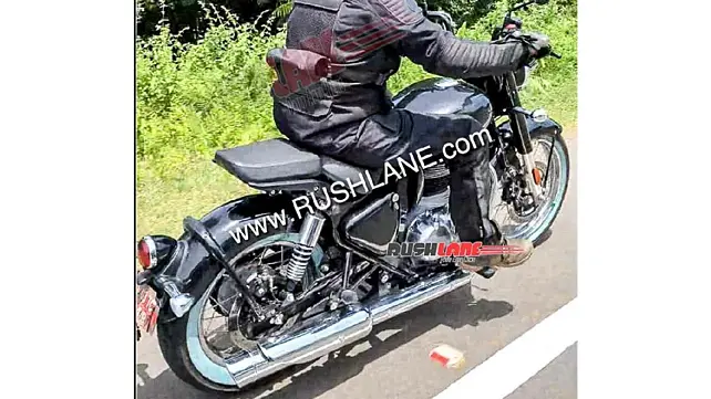 Royal Enfield Bobber 350 test bike spotted again!