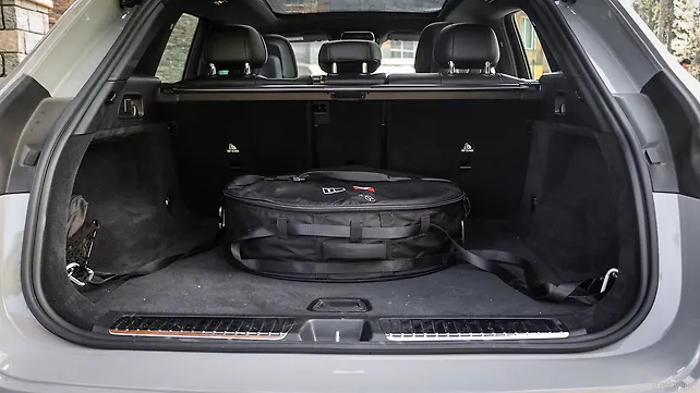 Mercedes-Benz EQE SUV Bootspace