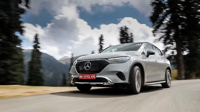 Mercedes-Benz EQE SUV Right Front Three Quarter Mercedes-Benz EQE SUV Right Front Three Quarter
