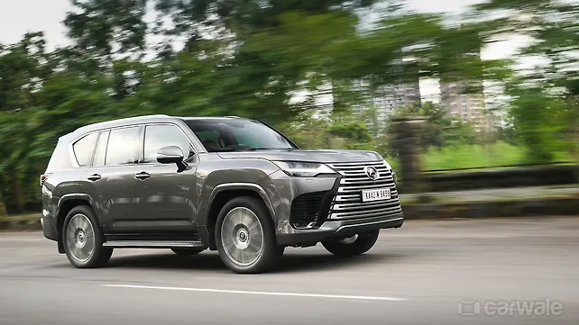 Lexus LX Right Side View