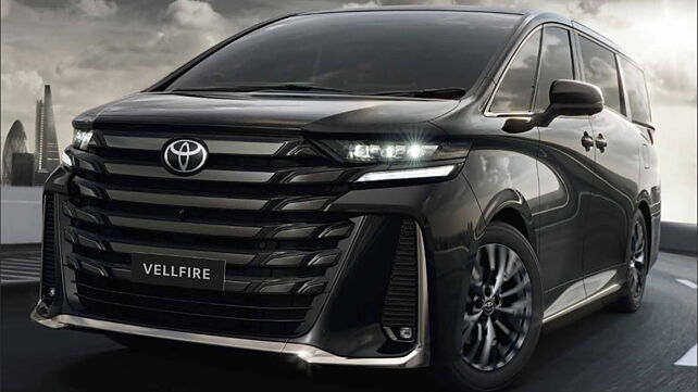 New-gen Toyota Vellfire waiting period in October revealed
