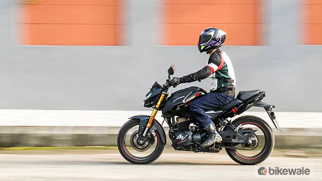 Hero Xtreme 160R 4V Left Side View