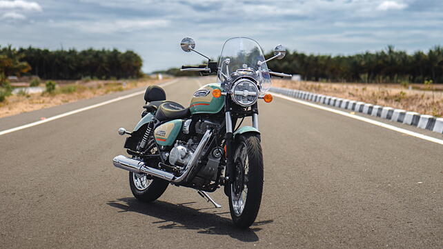 Royal Enfield Meteor 350 Right Side View