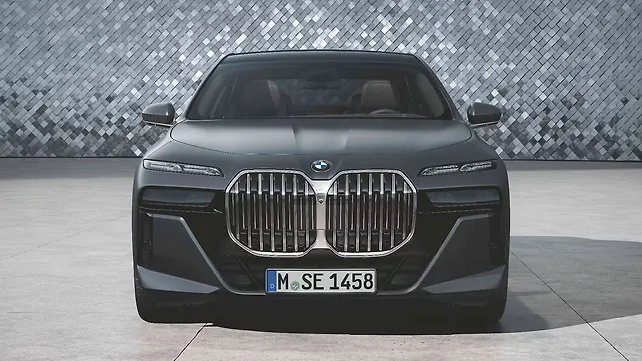 BMW i7 Front View BMW i7 Front View