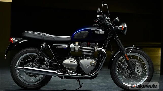 Triumph Bonneville Bobber Right Side View