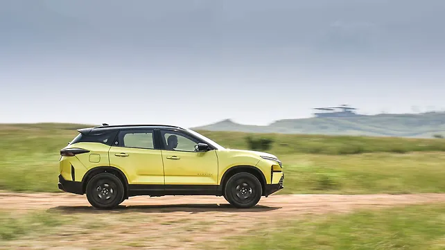 Tata Harrier Right Side View Tata Harrier Right Side View