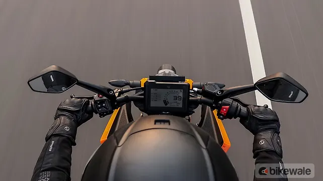 KTM 250 Duke Front View