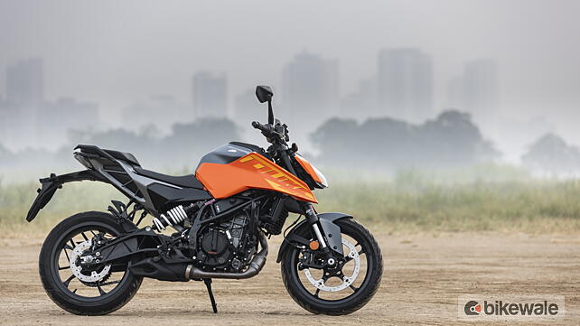 KTM 250 Duke Right Side View