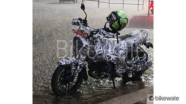 SPOTTED! New Bajaj CT150X incoming?