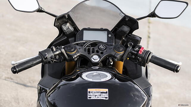 Yamaha YZF-R3 Instrument Cluster