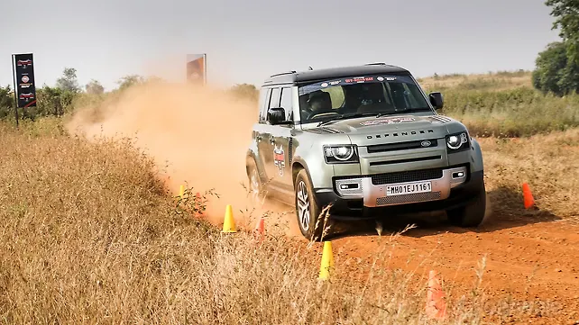 Land Rover Defender Right Front Three Quarter
