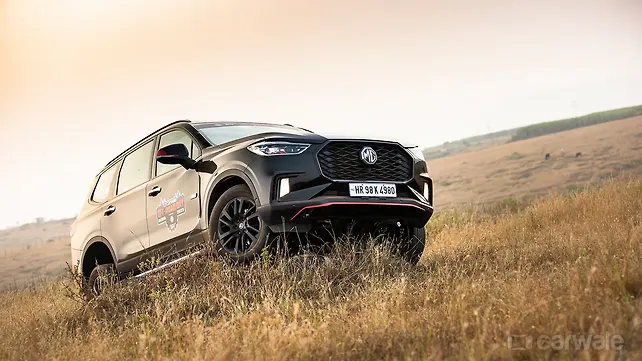 MG Gloster Right Front Three Quarter MG Gloster Right Front Three Quarter