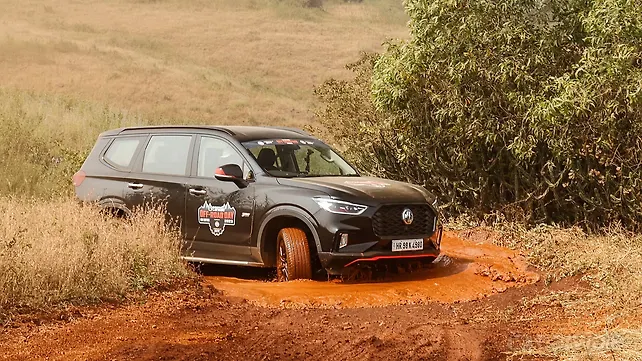 MG Gloster Right Front Three Quarter MG Gloster Right Front Three Quarter