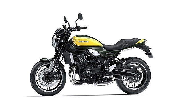 Kawasaki Z900RS Left Side View