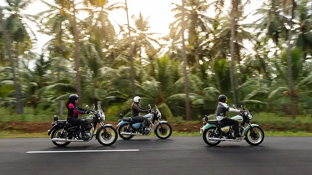 Royal Enfield Meteor 350 Right Side View