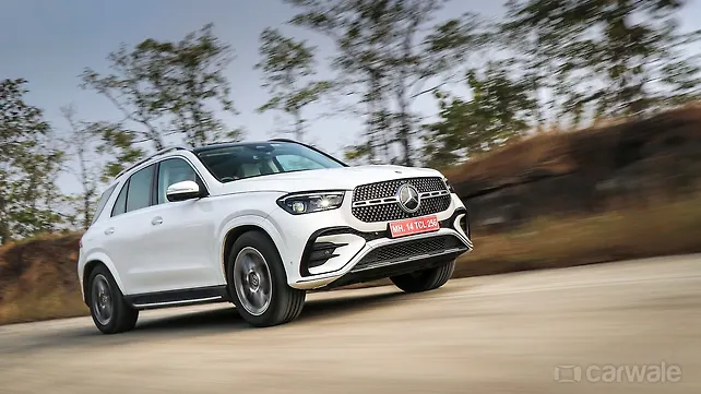 Mercedes-Benz GLE Right Front Three Quarter Mercedes-Benz GLE Right Front Three Quarter