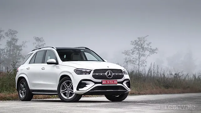 Mercedes-Benz GLE Right Front Three Quarter Mercedes-Benz GLE Right Front Three Quarter