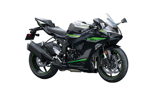 Kawasaki Ninja ZX-6R Right Front Three Quarter