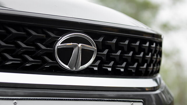 टाटा मोटर्स ने दिसंबर 2023 में बेचे 43,470 पैसेंजर वीइकल्स