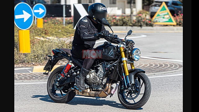 Aprilia RS 457-based retro naked roadster spotted testing again