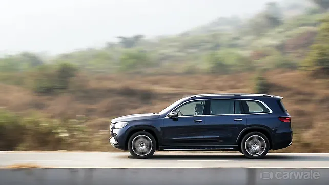 Mercedes-Benz GLS Right Side View