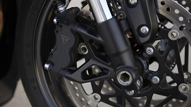 Triumph Daytona 660 Front Disc Brake