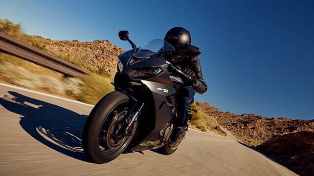 Triumph Daytona 660: Image Gallery