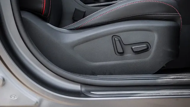 Hyundai Creta N Line Seat Adjustment Electric for Driver Interior Seat Adjustment Electric for Driver