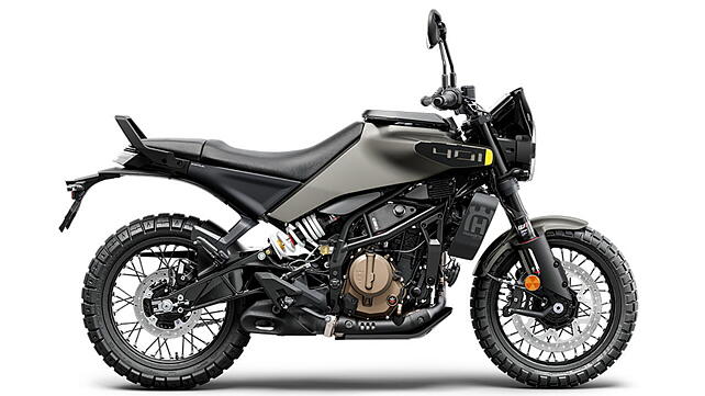 Husqvarna Svartpilen 401 Right Side View