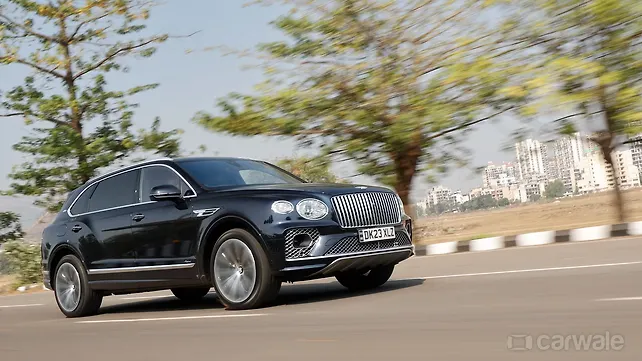 Bentley Bentayga Right Front Three Quarter