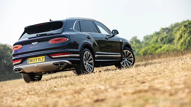 Bentley Bentayga Right Rear Three Quarter