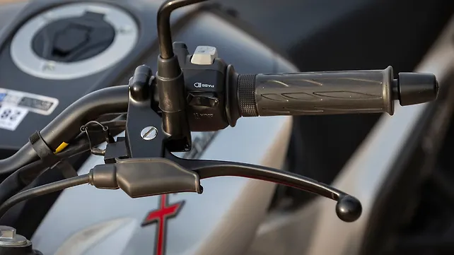 Hero Xtreme 125R Clutch Lever Adjuster Hero Xtreme 125R Clutch Lever Adjuster