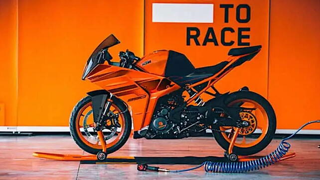 KTM RC 390 Left Side View