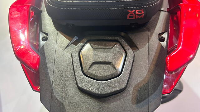 Hero Xoom 125R Closed Fuel Lid