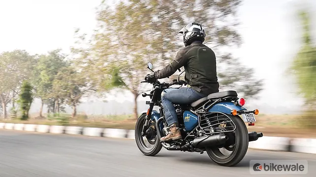 Royal Enfield Shotgun 650 Rear View