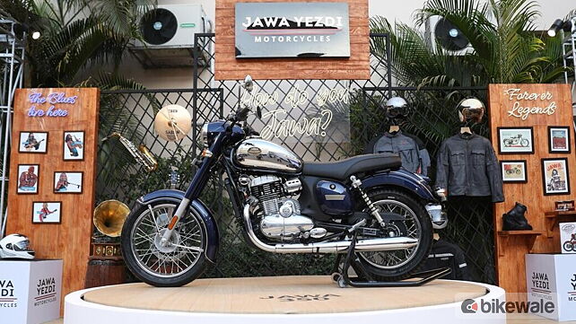 Jawa 350 blue colour showcased in India; launch soon